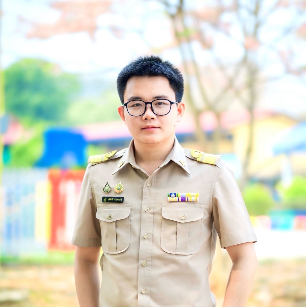 นายอดิศักดิ์